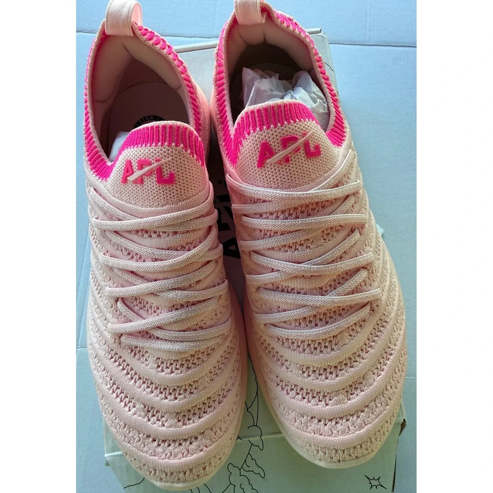 APL Kids TechLoom Wave Running Shoes Bleached Fusion Pink 4Y 3-2-009-324-689 NEW